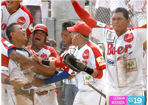 Bóer hace el milagro y habrá sexto juego