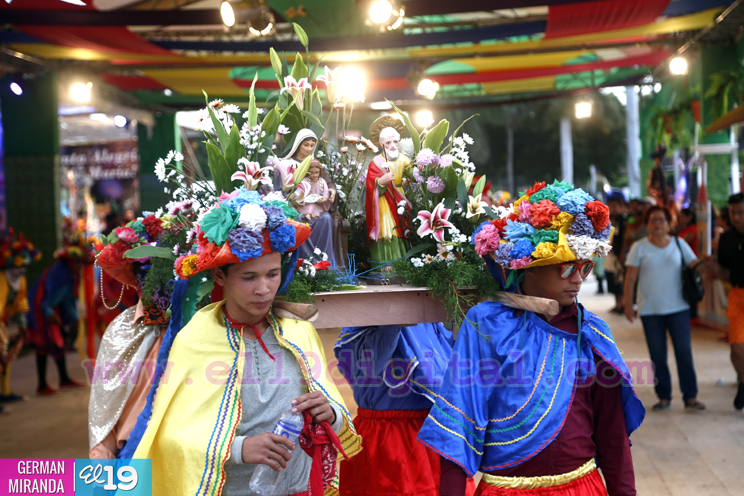 Managuas celebran a Todos los Santos en la Plaza la Fe "San Juan Pablo II"