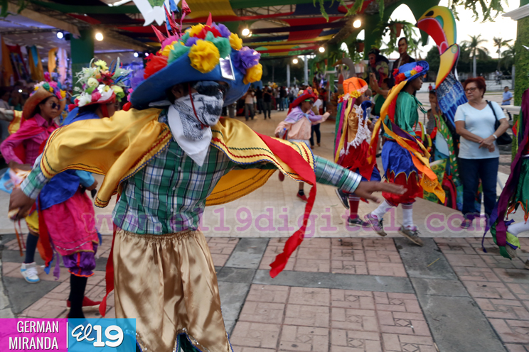 Managuas celebran a Todos los Santos en la Plaza la Fe "San Juan Pablo II"