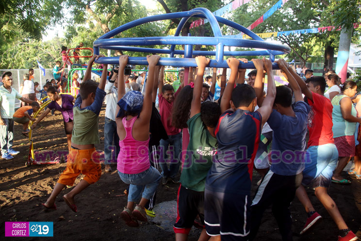 Niños del barrio Eduardo Flores disfrutan de su nuevo espacio de recreación