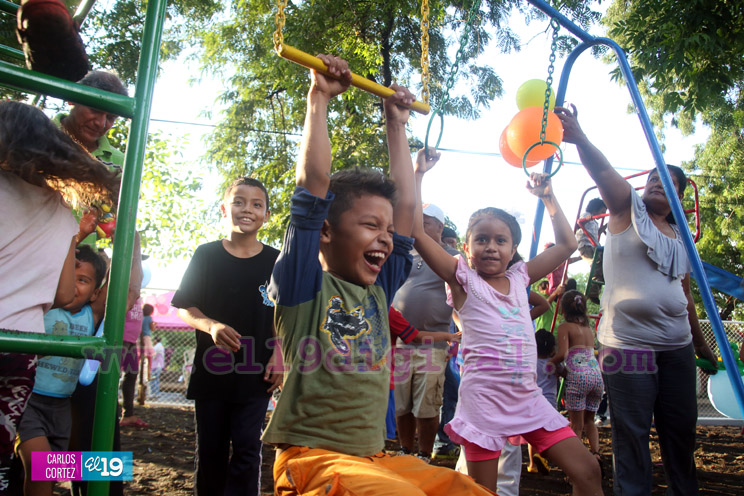 Niños del barrio Eduardo Flores disfrutan de su nuevo espacio de recreación