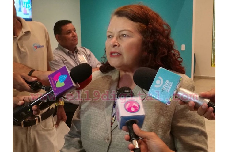 Diputada salvadoreña al PARLACEN participa como invitada a las Elecciones 2016