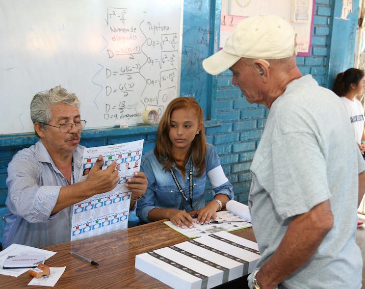 Votar es hacer patria