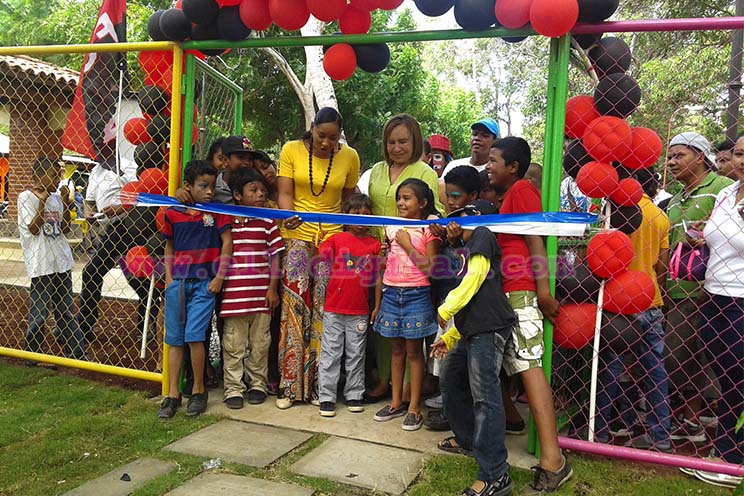 Intur inaugura área de juegos infantiles en Centro Turístico de Granada