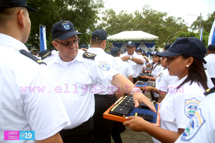 Realizan ascensos en grados en la DGME