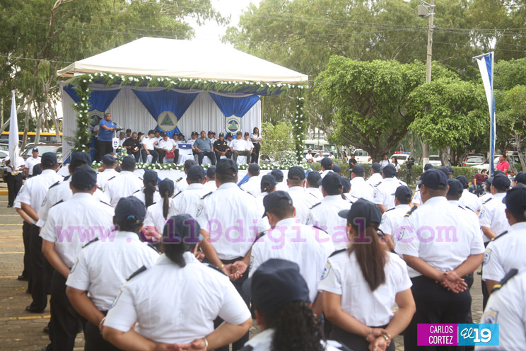 Realizan ascensos en grados en la DGME