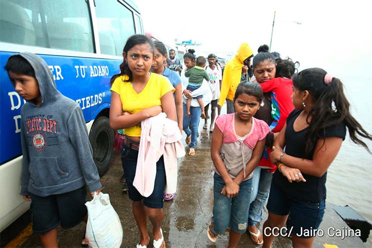 Familias de Monkey Point se refugian en albergues