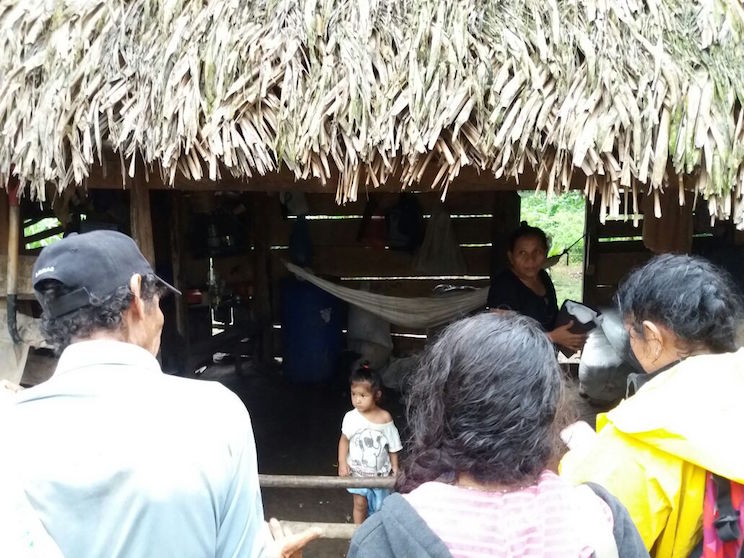 Evacuan comunidades en Cárdenas Rivas por llegada de Otto