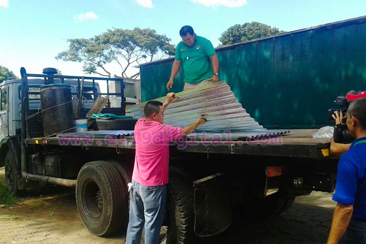 Gobierno envía planes techos a familias afectadas por paso de huracán Otto en Río San Juan y Rivas