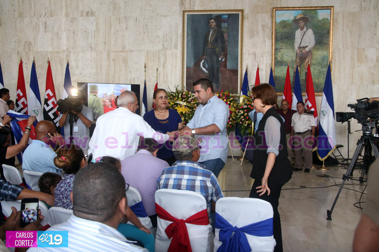 Movimientos sociales, artistas y maestros rinden tributo al Comandante Fidel Castro