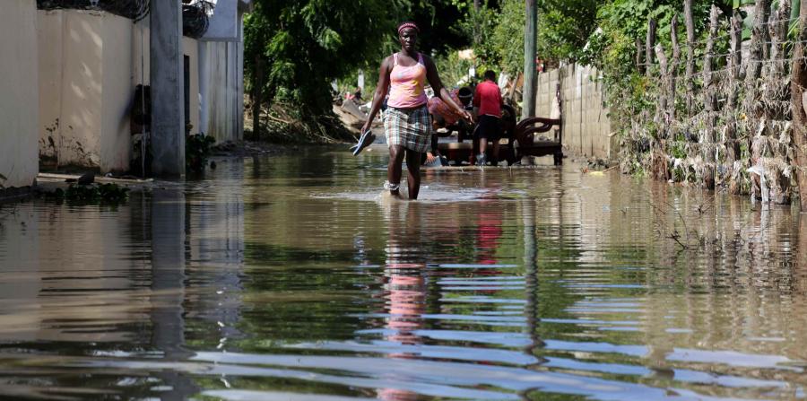 Lluvias causan muertes, destrozos y aíslan comunidades en Dominicana