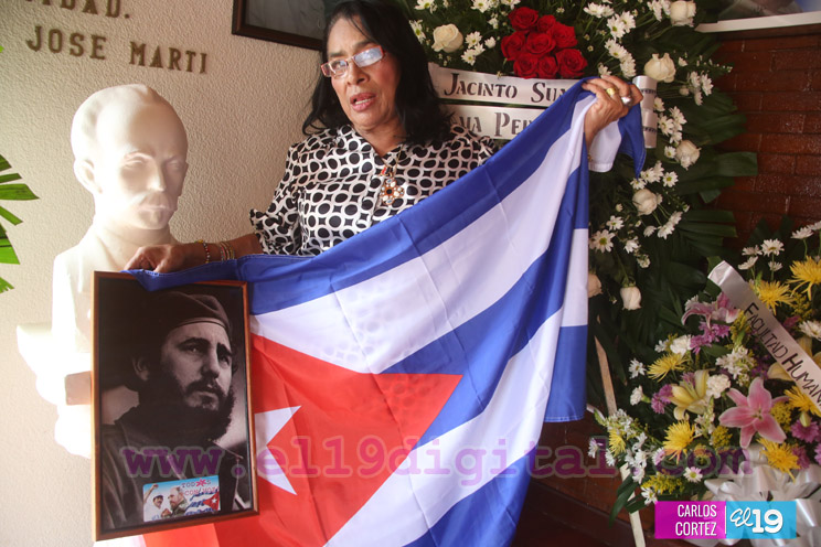 Halleslevens: A Fidel los revolucionarios lo tenemos alumbrándonos todavía, dándonos luz
