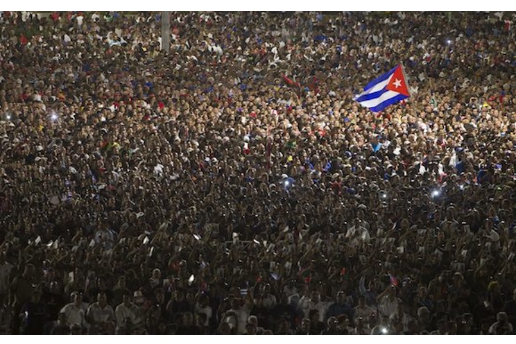 Multitudinario acto político-cultural en homenaje al Comandante Fidel en Cuba