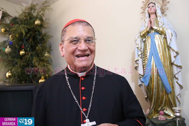 Cardenal Miguel invita a ofrecer el altar del corazón a la Virgen María
