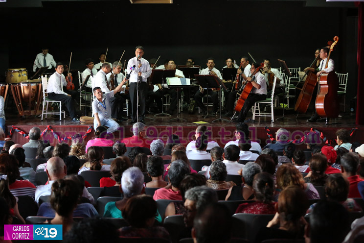 Adultos Mayores disfrutan de gran Concierto Navideño en Managua