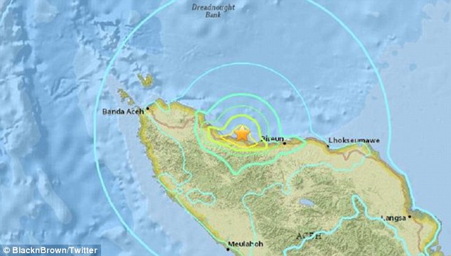Al menos 25 muertos dejó el terremoto que sacudió Indonesia