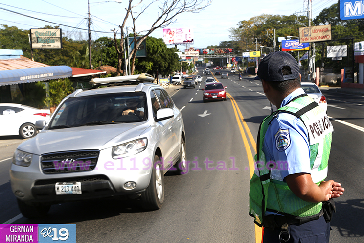 Policía Nacional garantiza seguridad en las carreteras en Feriado Mariano