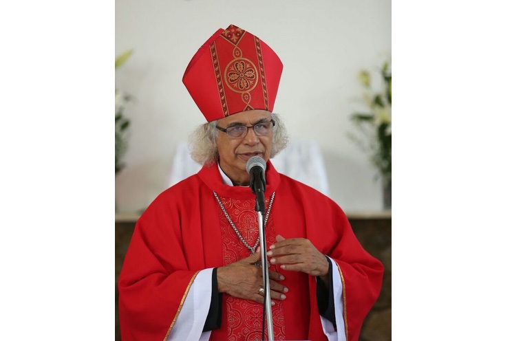 Cardenal Brenes confirma en la fe a 56 jóvenes de Chiqulistagüa