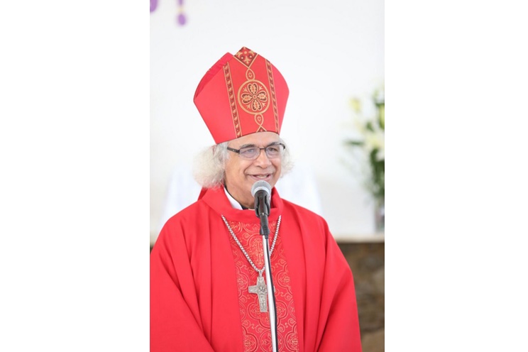 Cardenal Brenes confirma en la fe a 56 jóvenes de Chiqulistagüa