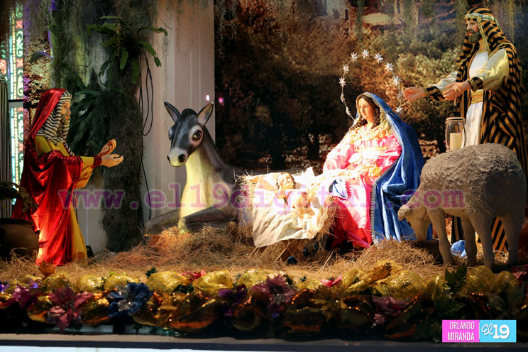 Managua festeja al Niño Jesús en la Avenida de Bolívar a Chávez