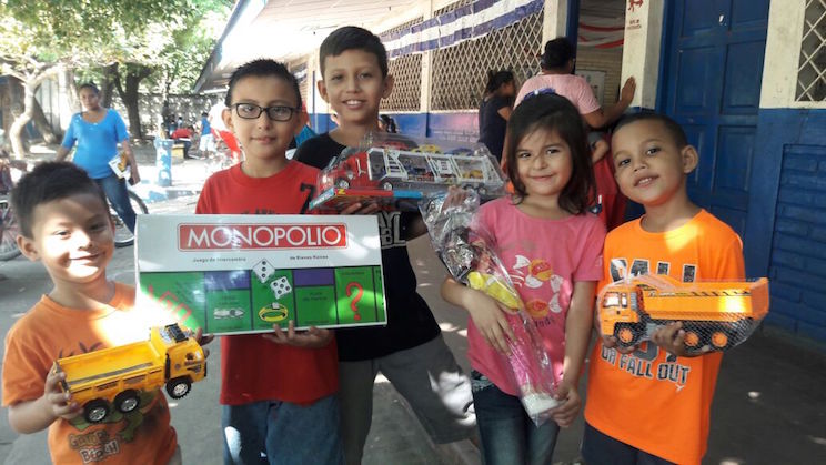 Niños y niñas chinandeganos recibieron un juguete de parte del Gobierno Sandinista