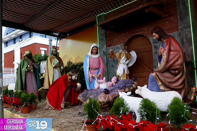 Espíritu navideño se instaló en la Avenida de Bolívar a Chávez