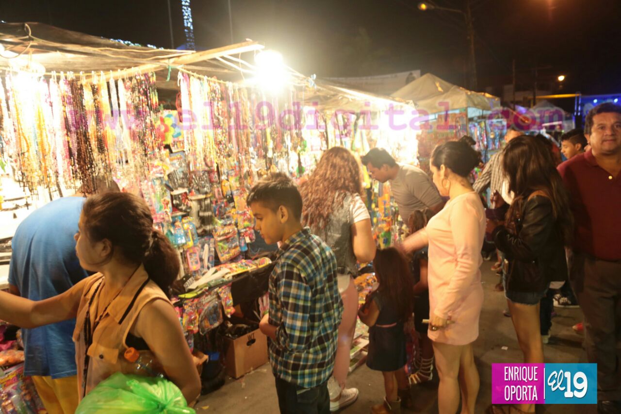 Estelí celebra noches de compras navideñas