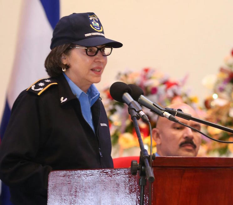 Primera Comisionada da especial bienvenida a nuevos inspectores de la Policía Nacional