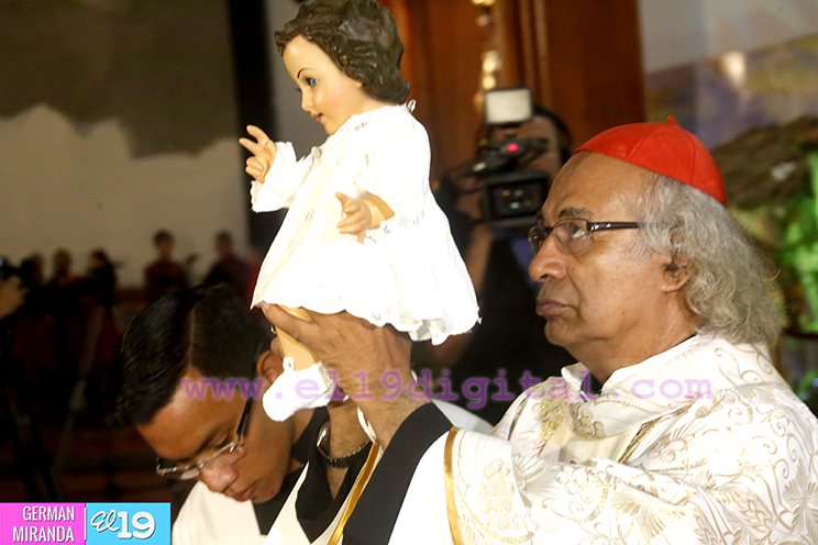 Cardenal Brenes oficia Misa de Nochebuena