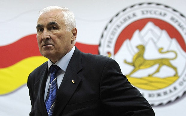 Presidente Daniel recibe saludo de Navidad y Año Nuevo del Presidente de Osetia del Sur