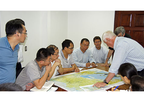 Presentan a especialistas chinos que realizan estudios de factibilidad del Gran Canal