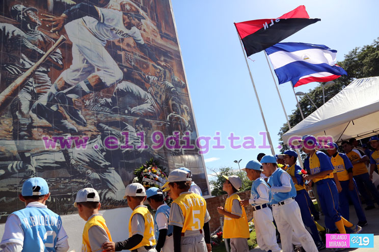 Nicaragua conmemora el amor, entrega y solidaridad del beisbolista puertorriqueño Roberto Clemente