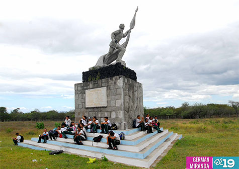 Estudiantes visitan Hacienda San Jacinto