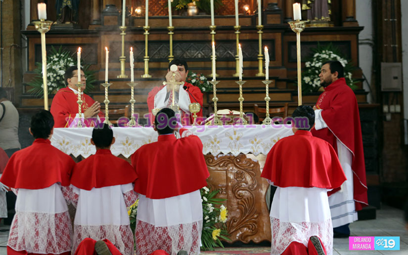 Celebran solemne Misa en honor al Señor de Esquipulas