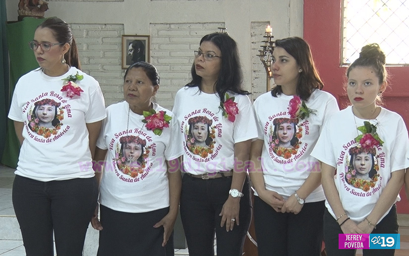 Perú dona imagen y reliquia de Santa Rosa de Lima a parroquia capitalina