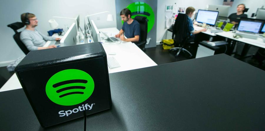 Spotify restringiría su servicio de música
