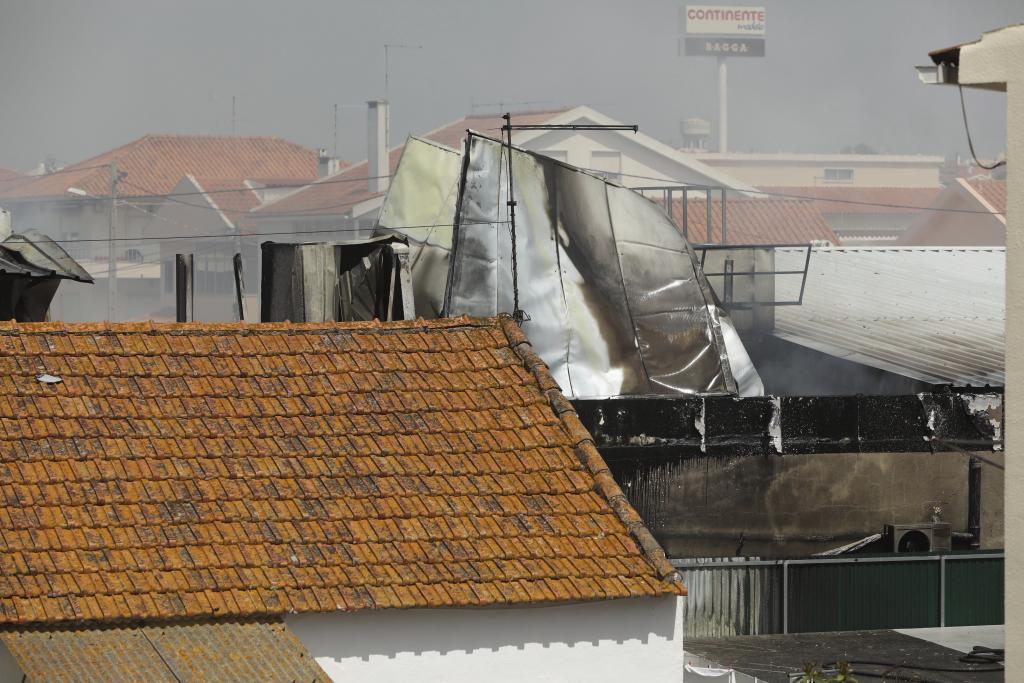 Al menos cinco muertos al estrellarse una avioneta en Portugal