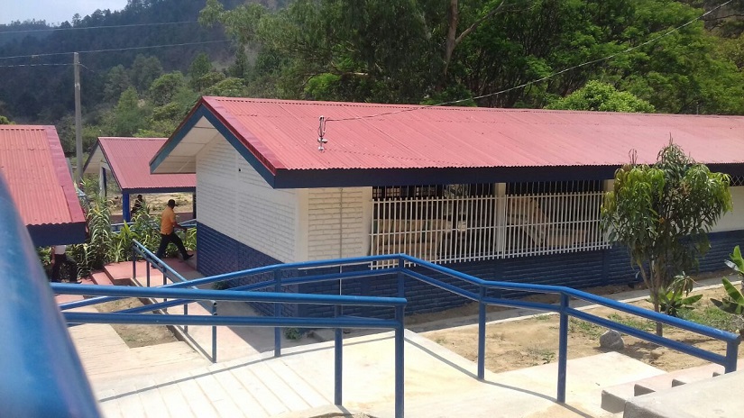 Inauguran escuela y preescolar comunitario en Dipilto