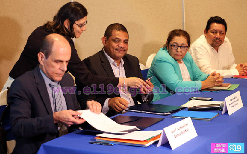 Nicaragua suscribe convenio con el Banco Mundial para mejorar práctica docente e infraestructura escolar