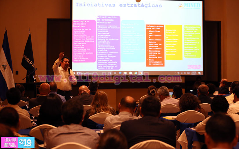 Mined presenta Estrategia del Sector Educativo 2017-2021