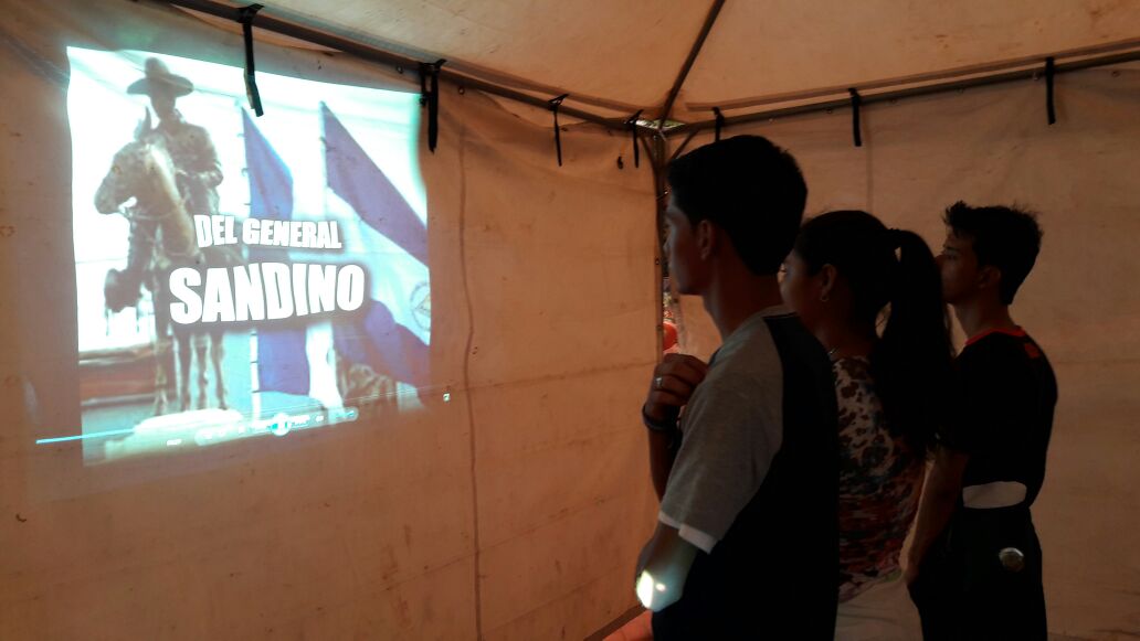 Red de Comunicadores celebra Día de la Dignidad Nacional junto a las familias 