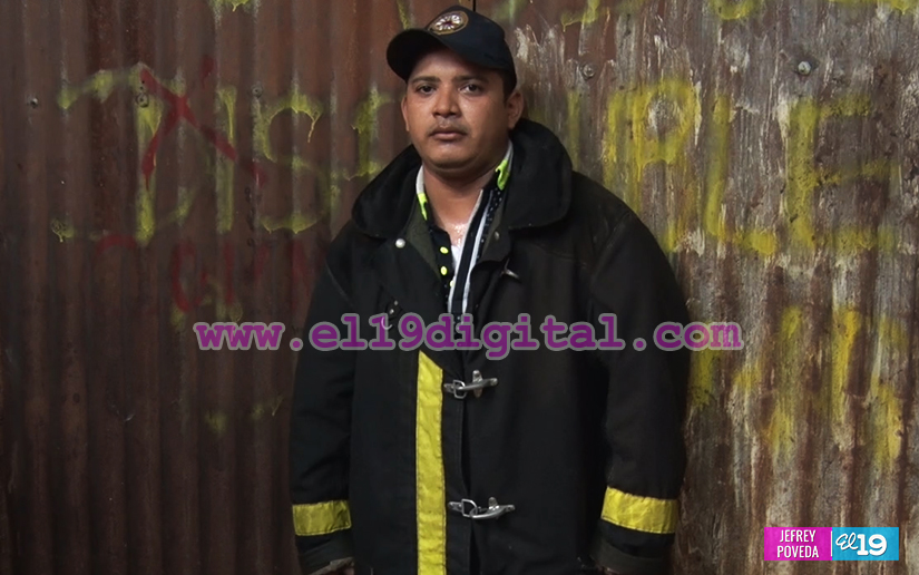 Comerciante y bombero a la vez