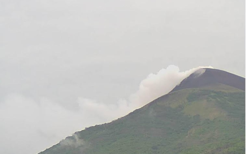 Volcán Momotombo registra actividad normal