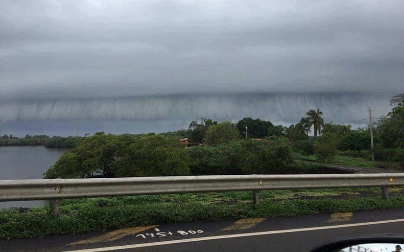 Lluvia en Corinto