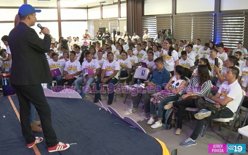 Comunicadores y expertos en Redes Sociales participan en Primer Foro Nicaragua Digital 