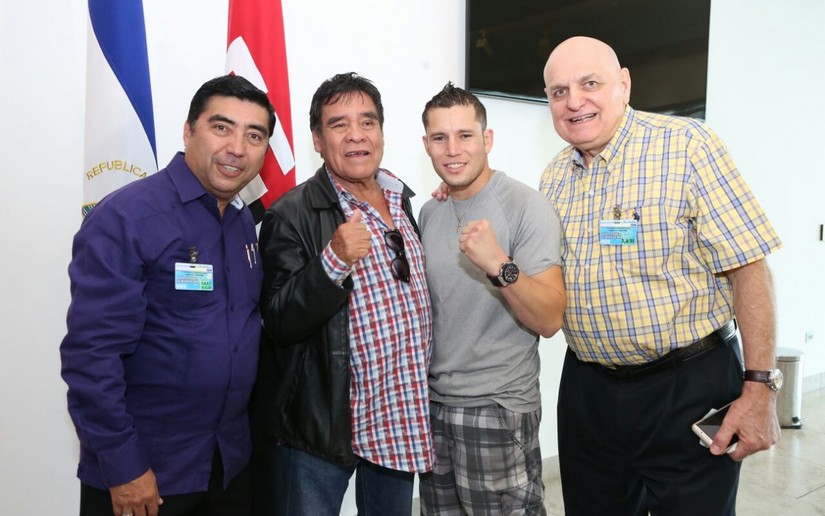 Llega a Nicaragua Rubén El Púas Olivares para participar en homenajes a Alexis Argüello