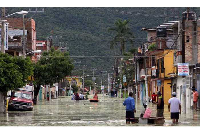 Aumentan las muertes por huracanes en México