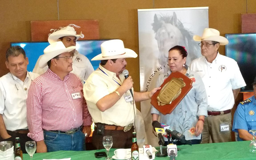 Anuncian Hípico de Managua 2017