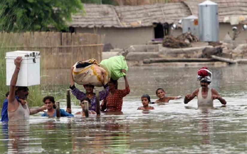 Casi 90 muertos por lluvias en Pakistán