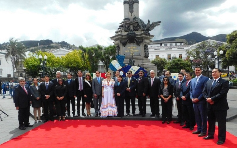Centroamérica celebró 196 aniversario de su independencia en Ecuador